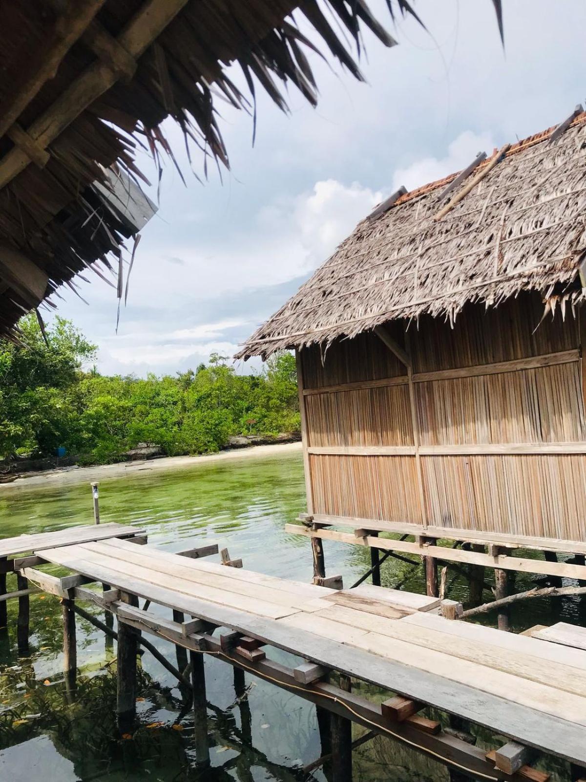 Senjahomestayrajaampat * Fam
